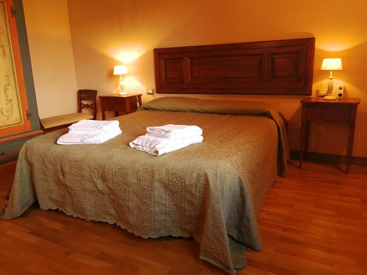 Residence Il Poggiolino Montecarelli Стая снимка