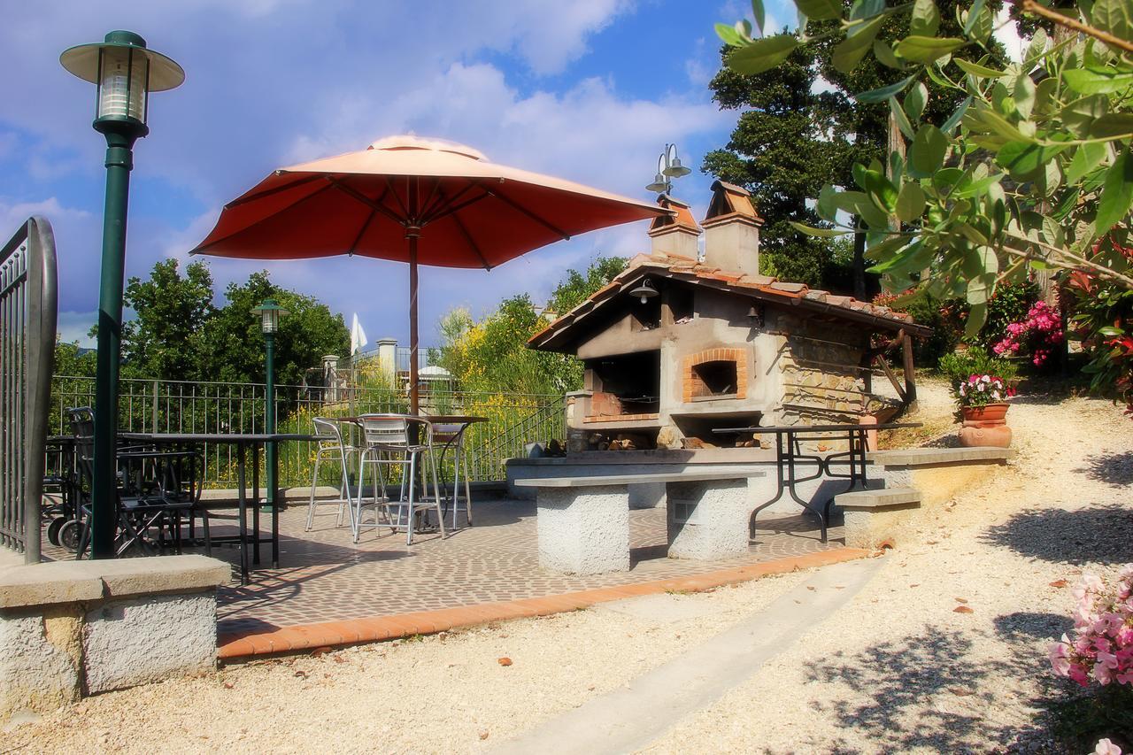 Residence Il Poggiolino Montecarelli Екстериор снимка